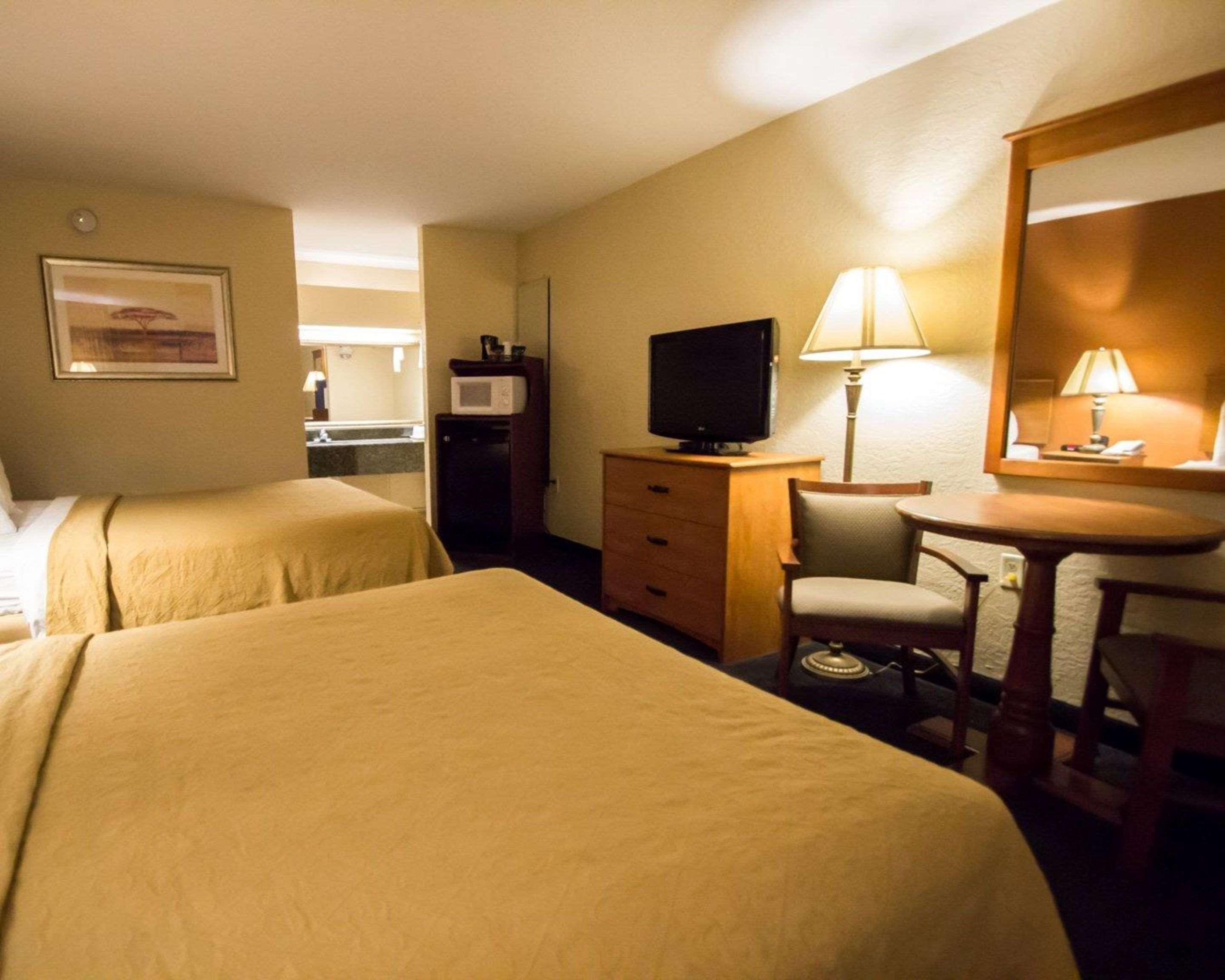 Quality Inn Kennedy Space Center Titusville Bagian luar foto