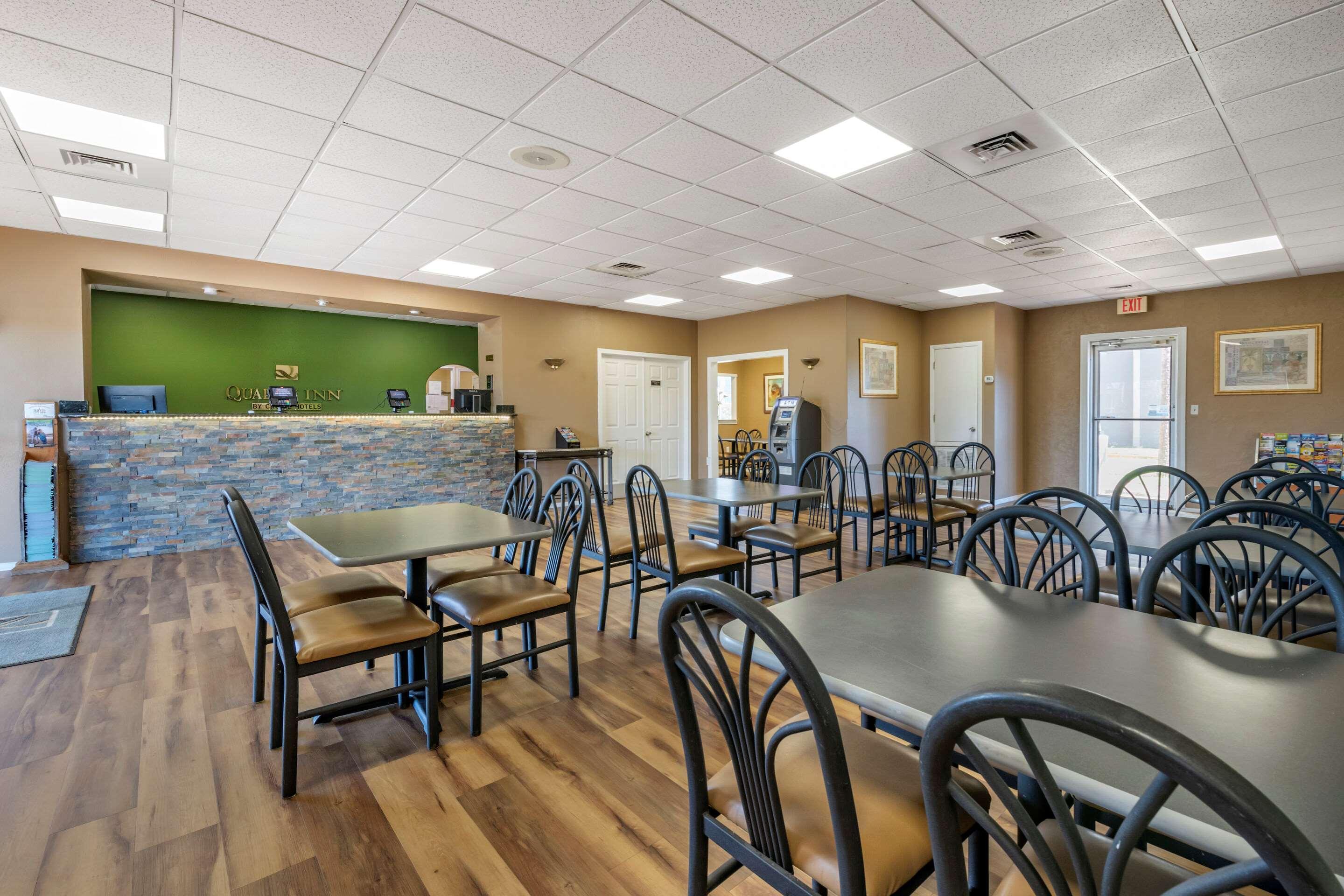 Quality Inn Kennedy Space Center Titusville Bagian luar foto