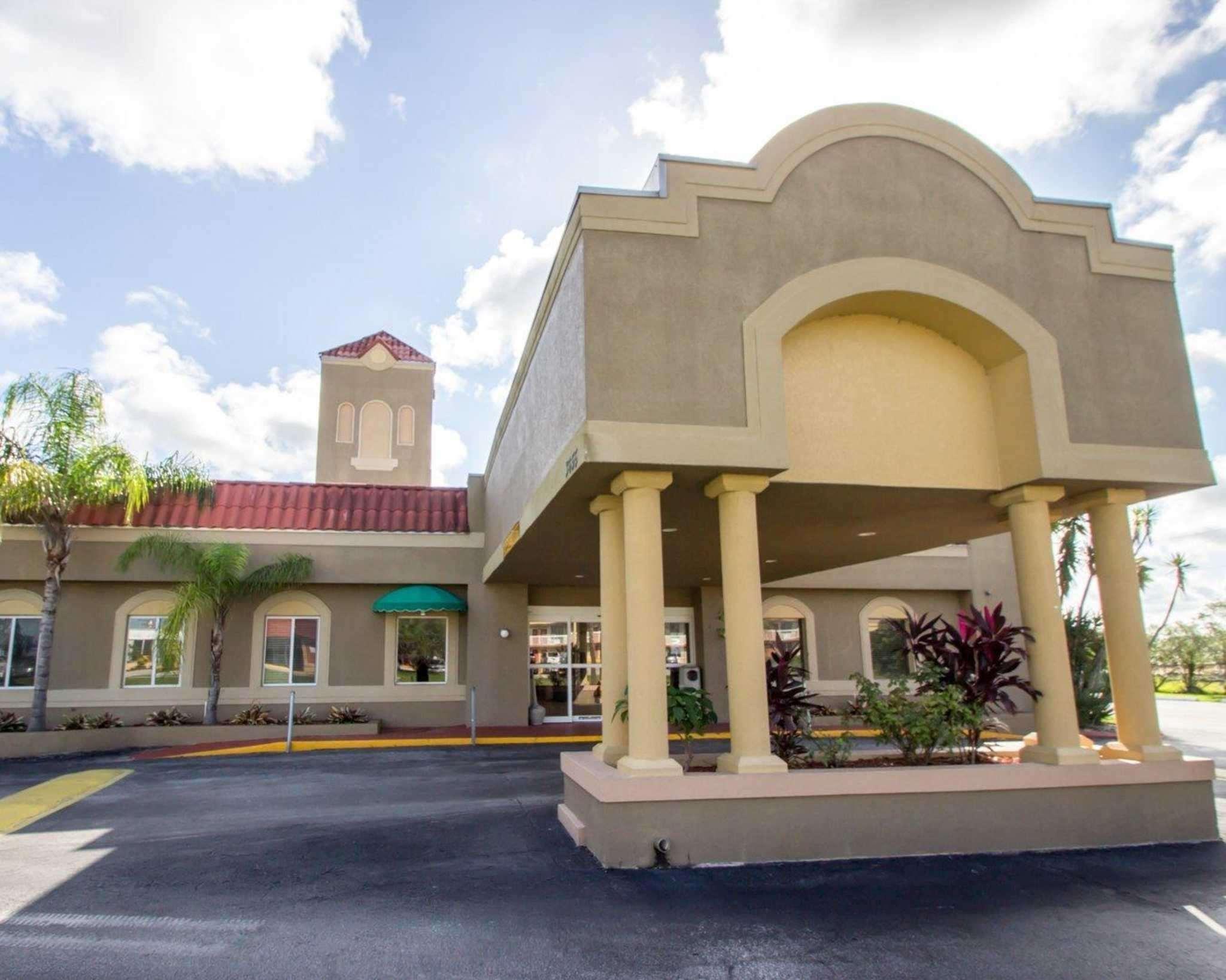 Quality Inn Kennedy Space Center Titusville Bagian luar foto