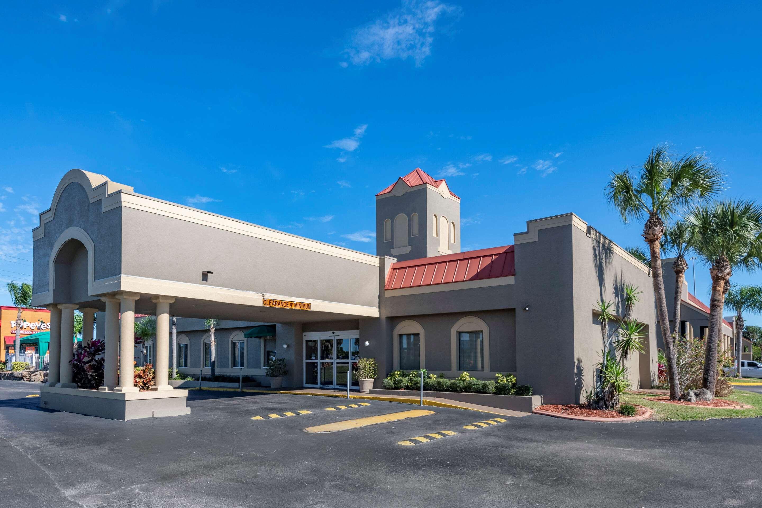 Quality Inn Kennedy Space Center Titusville Bagian luar foto