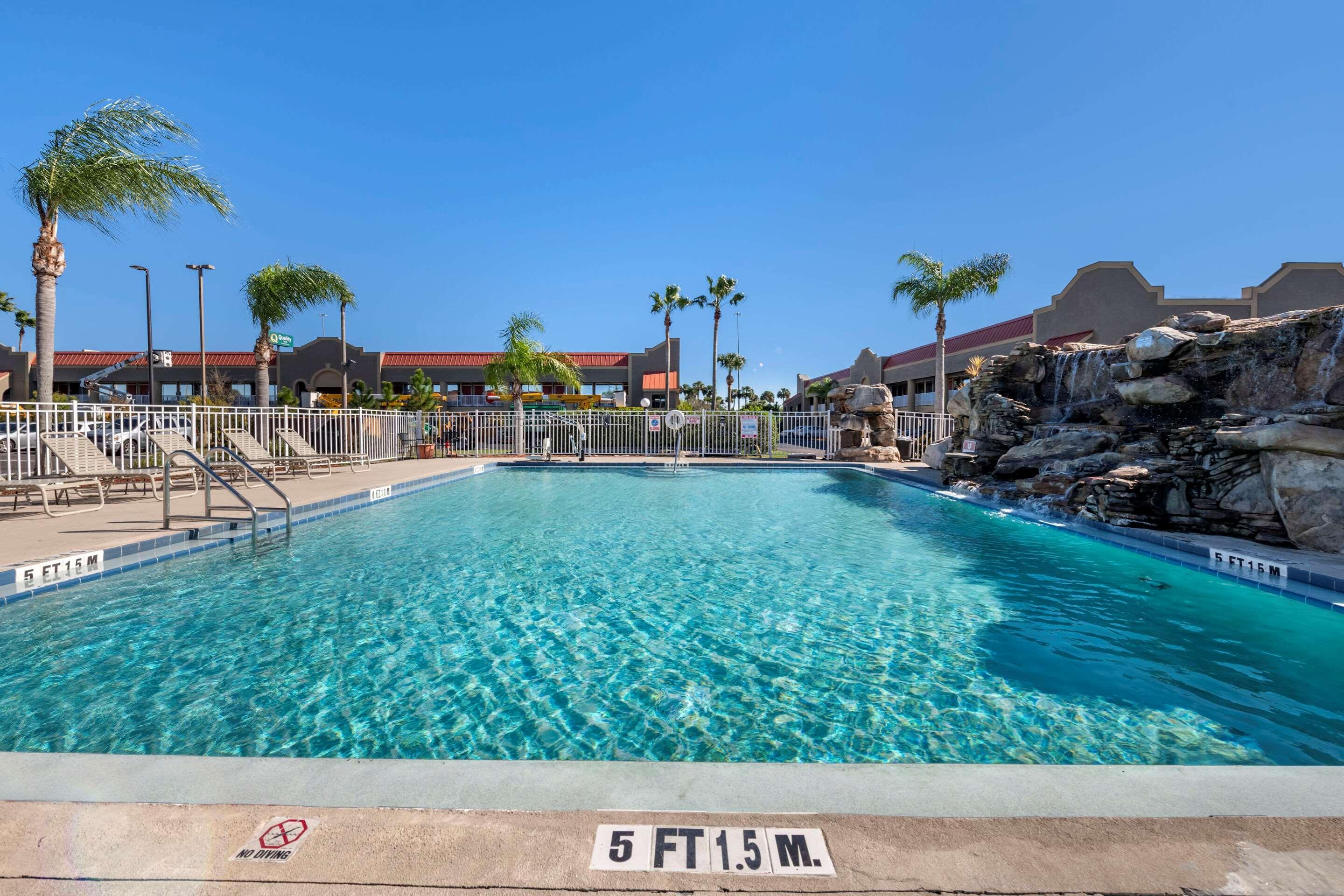 Quality Inn Kennedy Space Center Titusville Bagian luar foto