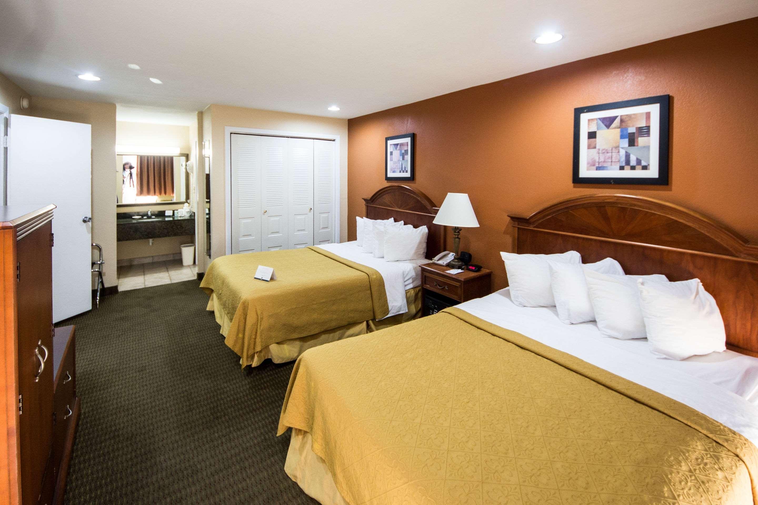 Quality Inn Kennedy Space Center Titusville Bagian luar foto