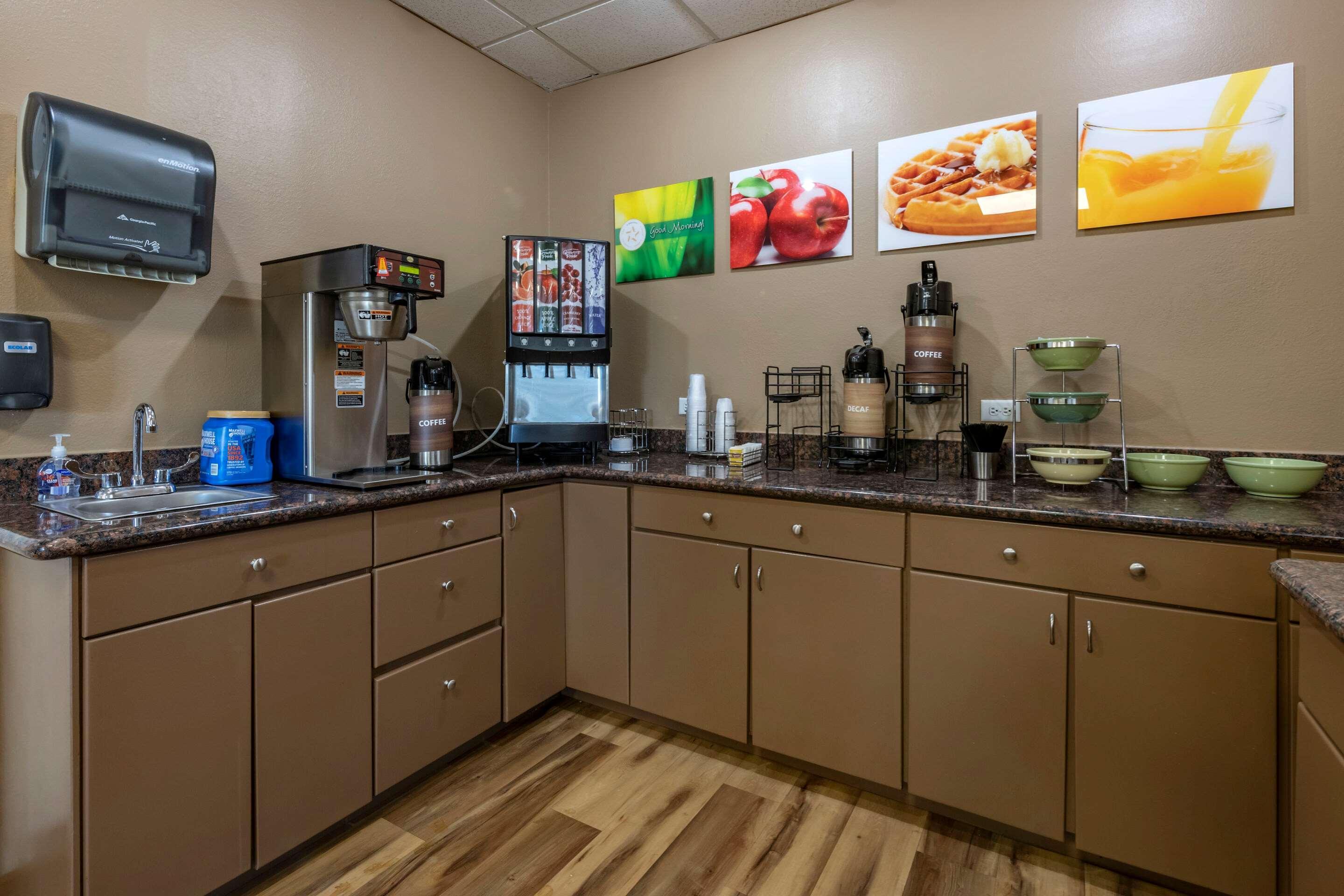 Quality Inn Kennedy Space Center Titusville Bagian luar foto