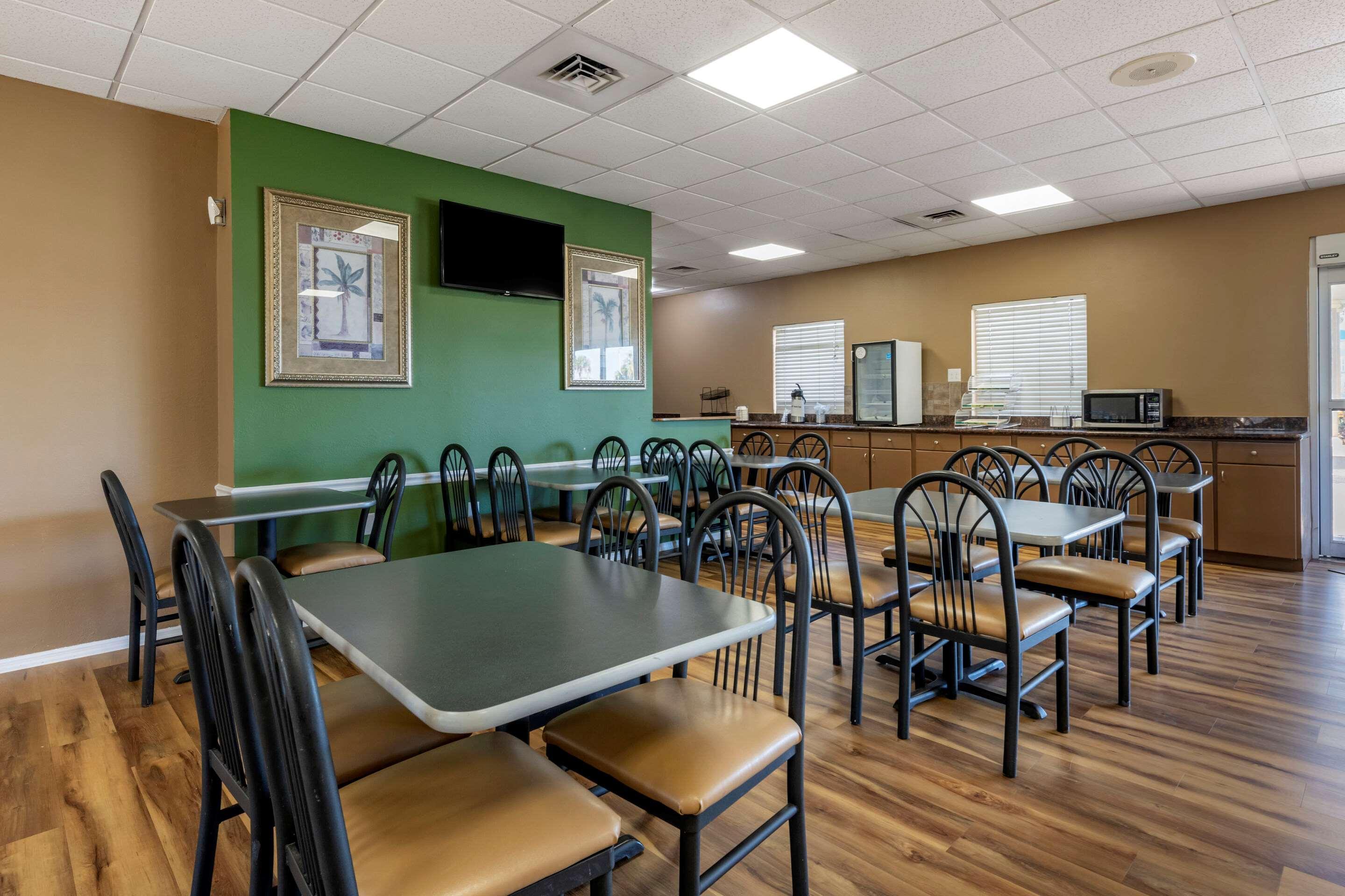 Quality Inn Kennedy Space Center Titusville Bagian luar foto