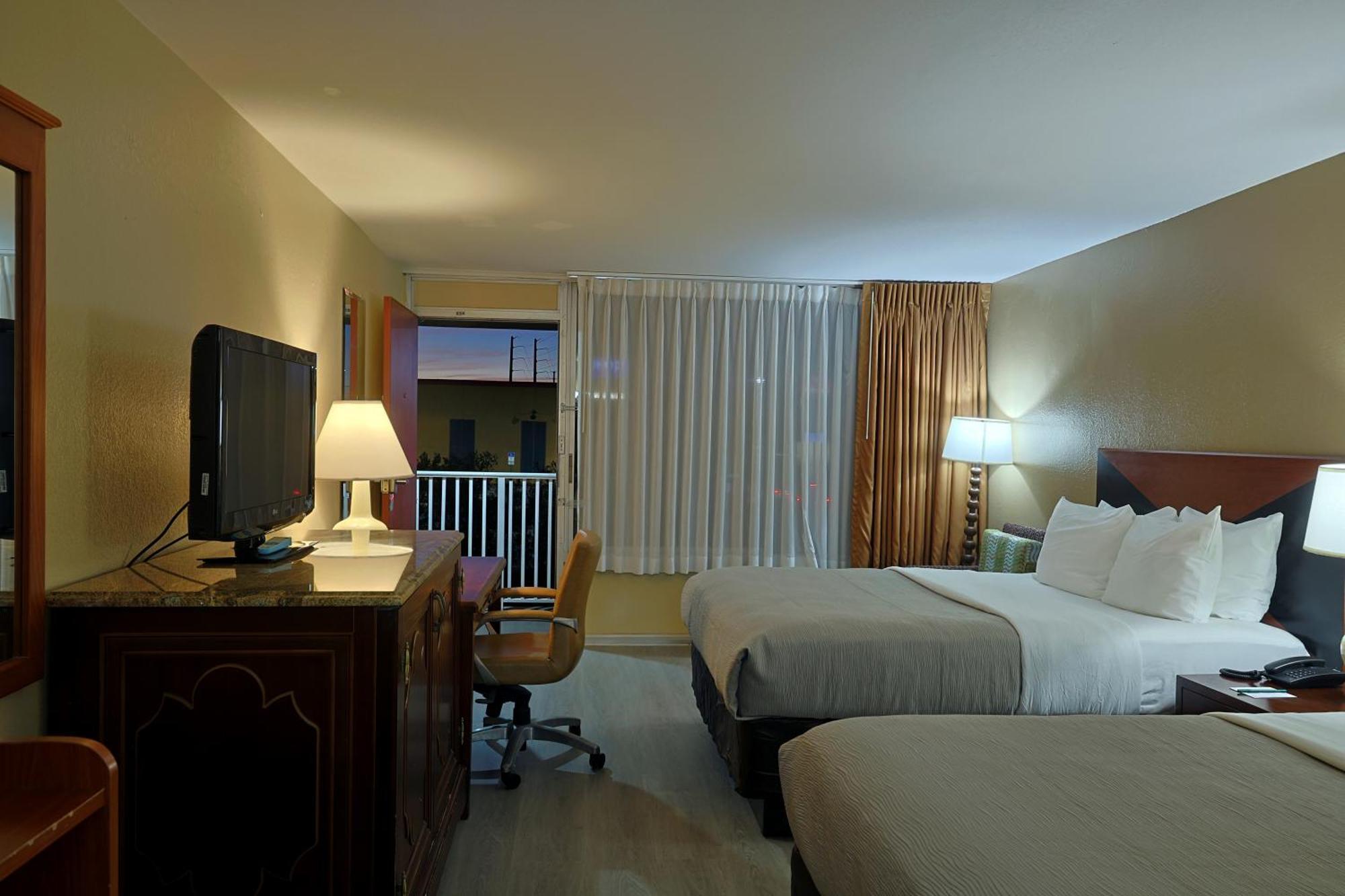 Quality Inn Kennedy Space Center Titusville Bagian luar foto