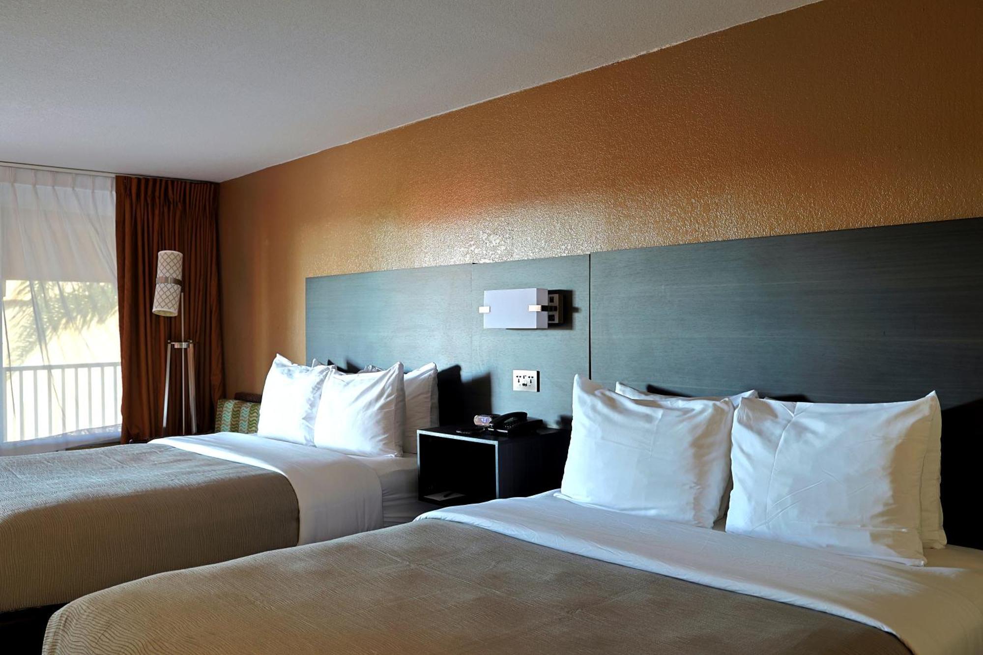 Quality Inn Kennedy Space Center Titusville Bagian luar foto