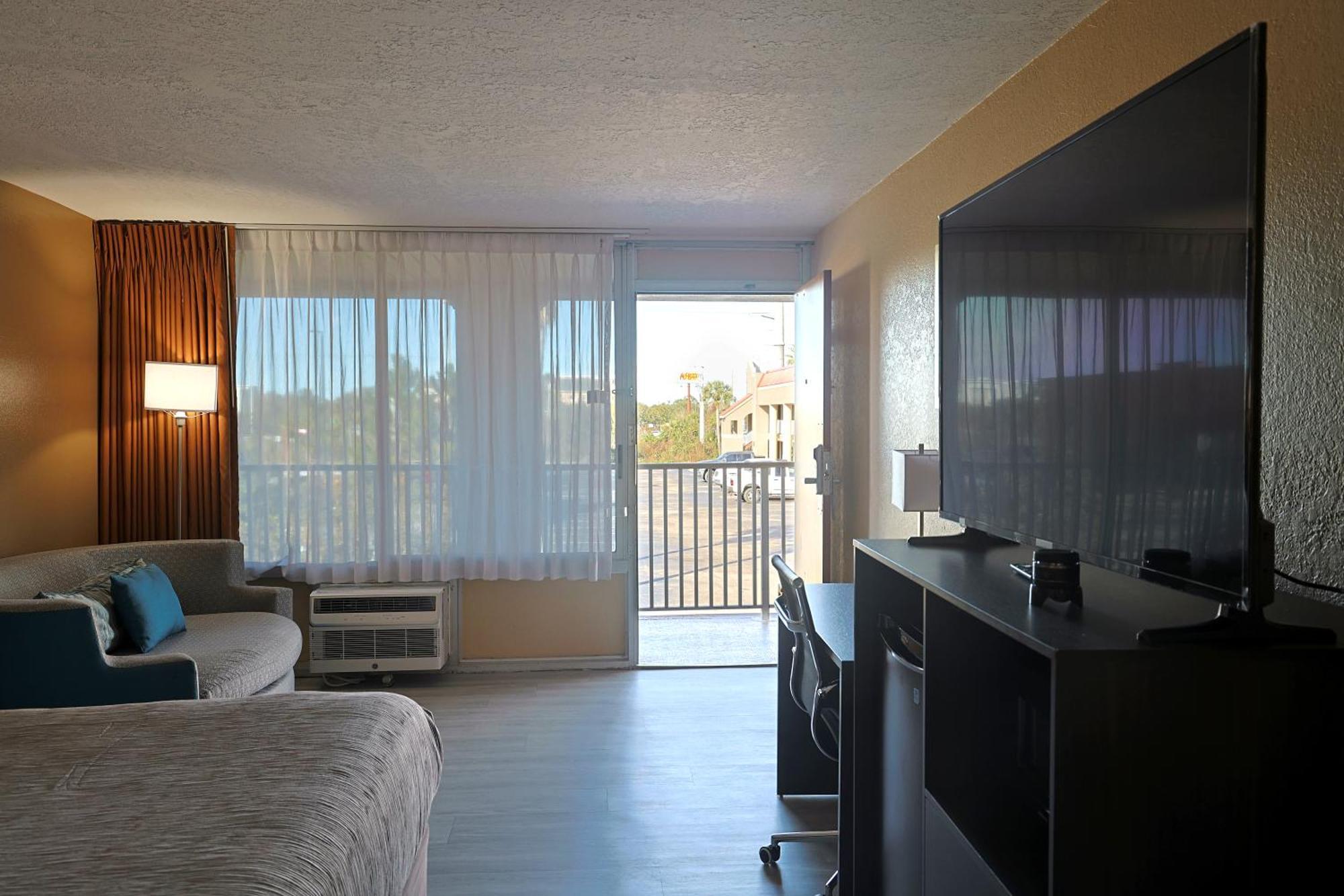 Quality Inn Kennedy Space Center Titusville Bagian luar foto