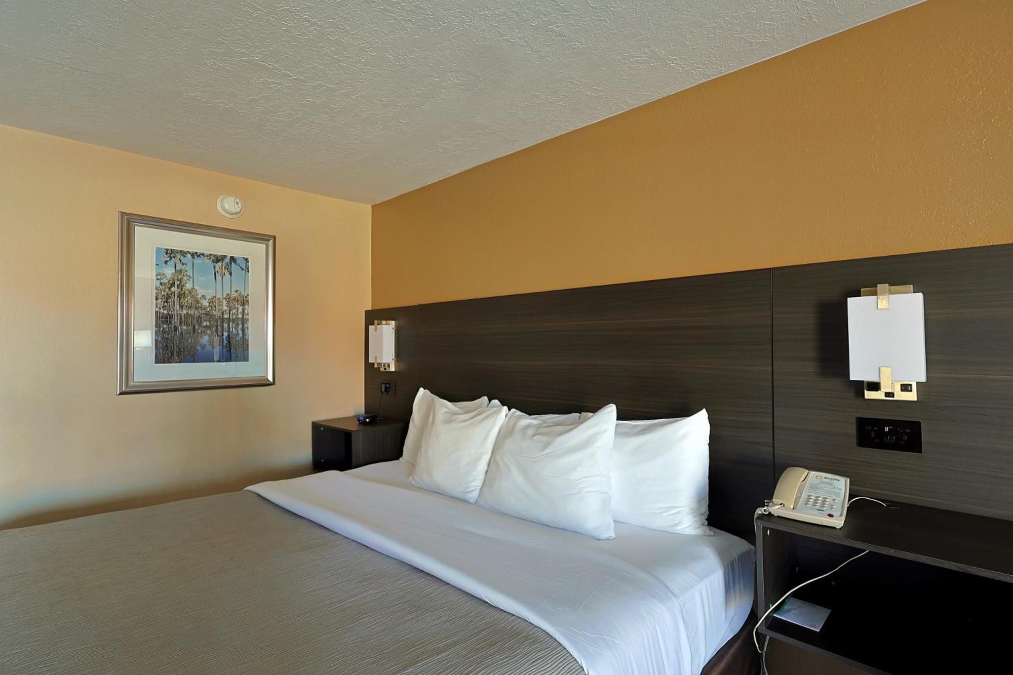 Quality Inn Kennedy Space Center Titusville Bagian luar foto