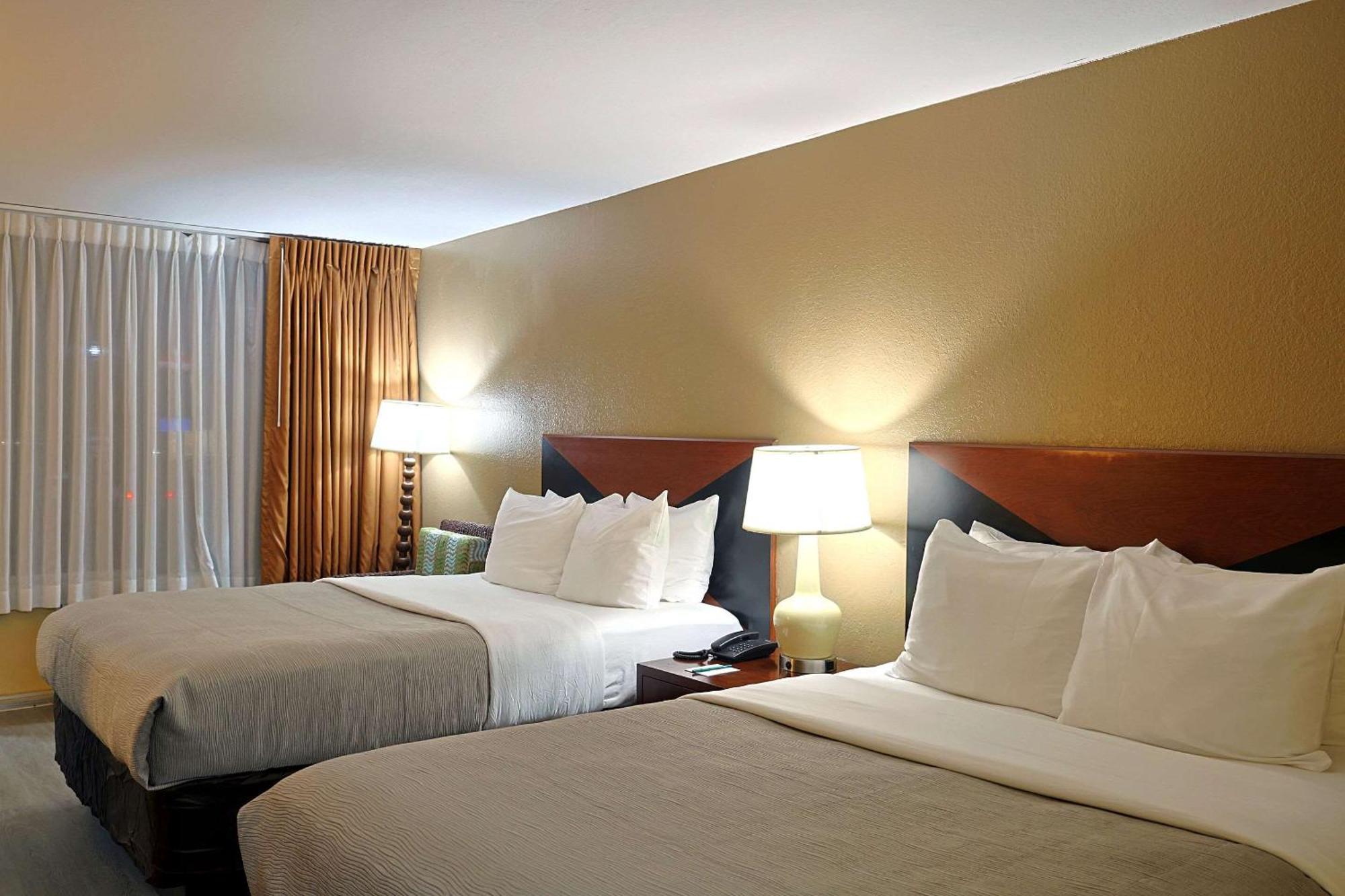 Quality Inn Kennedy Space Center Titusville Bagian luar foto